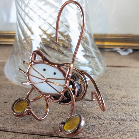 COPPER WIRE CAT SCULPTURE WITH BLOWN GLASS AND BOBBLE HEAD - Picture 4 of 11